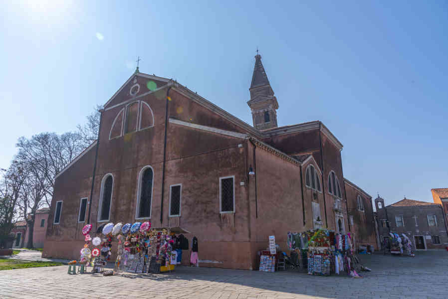 Italia - Venecia 276 - isla de Burano - iglesia de San Martino Vescovo.jpg